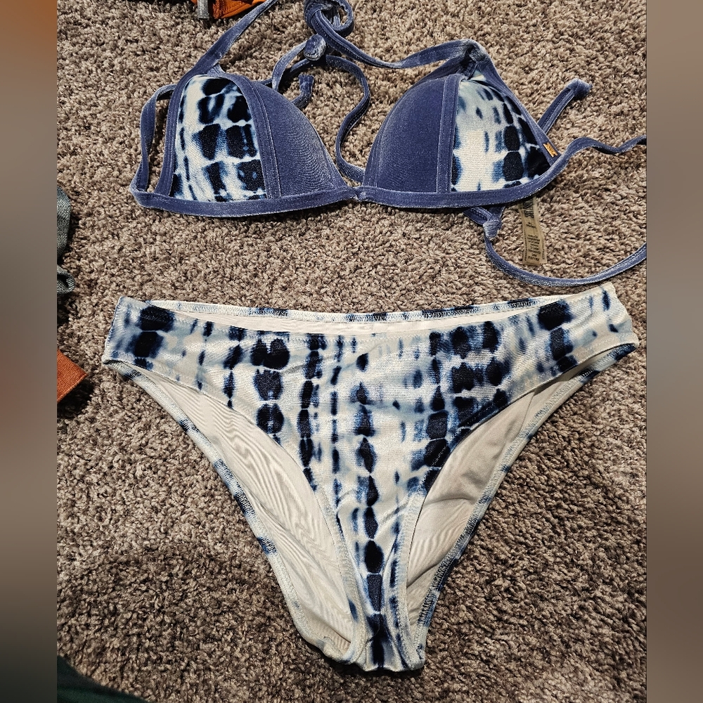 VS PINK Tye Dye Two Piece Set